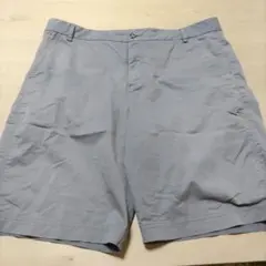 グレー ショートパンツ