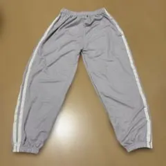 未使用 キッズ長ズボン 130cm ロングパンツ　ボトムス 薄手 ラインパンツ