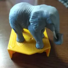 アフリカゾウ ミニチュアフィギュア
