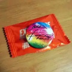 TOW 橘ケンチ サイン缶バッジ