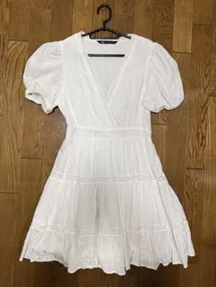 【ZARA】ホワイト フリルミニワンピース 半袖