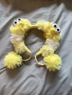 ビッグバード風ポンポンカチューシャ