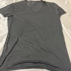 エアリズム　ユニクロ　Vネックシャツ