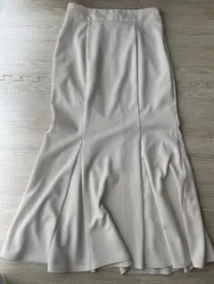 GU マーメイドスカート 白のサムネイル