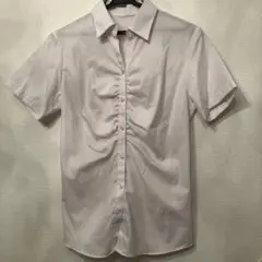 薄いピンク 半袖シャツ フロントギャザー