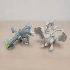 立体ポケモン図鑑ブラックキュレム・ホワイトキュレム(オーバー