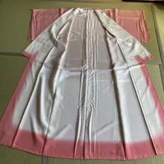 色無地　くすみピンク　一つ紋付き　三つ星縫い紋　落款あり　彩合染　着物