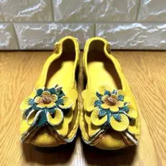 【hinrui 】花装飾付 フラットシューズ 牛革 23.5cm イエロー