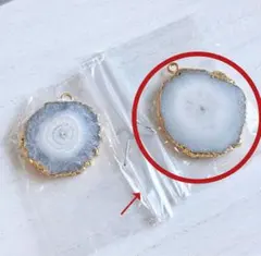 ソーラークォーツ　ドゥルージーアゲート　天然石