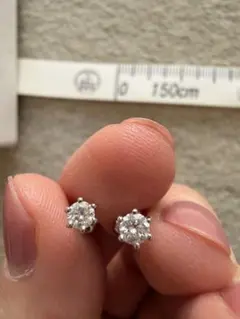 【美品】 一粒 ダイヤモンド pt900 プラチナ 両耳 ピアス 鑑別書付き