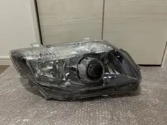 DBA-NZE141G カローラフィルダー ヘッドライト左 - メルカリ