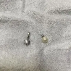 クリスタルとパールのペンダントトップ2個セット
