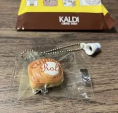 【匿名配送】KALDI カルディ　ミニチュアチャーム　シナモンロール