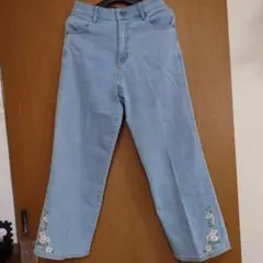 裾刺繍 ライトブルー デニムパンツのサムネイル
