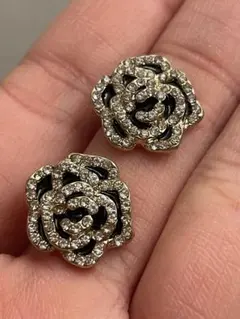 バラデザイン クリスタルスタッドピアス