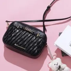 JILL by JILLSTUART パフィーポシェット ブラック