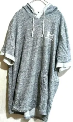 海外古着✨UnderArmourアンダーアーマーフード付きオーバーサイズパーカー