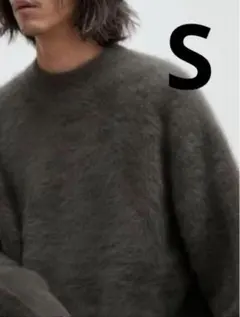 グリーン ニット