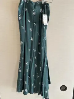 KBF 花柄ロングスカート グリーン 新品