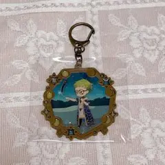 ツイステッドワンダーランド　メモリアルメタルチャーム　トレイ