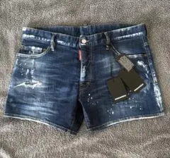 【新品未使用】DSQUARED2 ディースクエアード ショートパンツ サイズ48のサムネイル