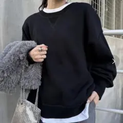ブラック オーバーサイズ スウェット