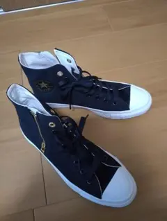 ジッパー付きハイカットスニーカー 黒