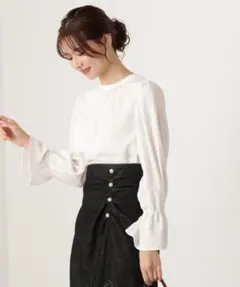 【美品】プロポーションボディドレッシング＊前後２Ｗａｙリボンブラウス