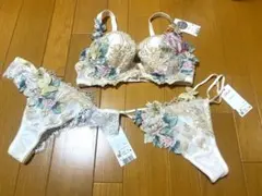 おやゆび姫 サルート店舗限定19G 19グループE70 M - メルカリ