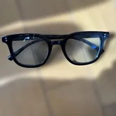 ウェリントン型 サングラス ブラック