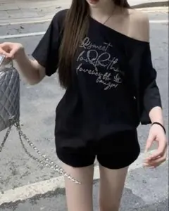SHEIN ラインストーンオフショルＴシャツ　Y2Kのサムネイル