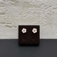 MARY QUANT マリークワント ピアス 花 ピンク