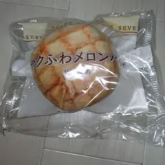 セブンイレブン　ハッピーくじ　パンポーチ　メロンパン