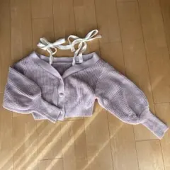 オフショルダーショート丈ニットカーディガン