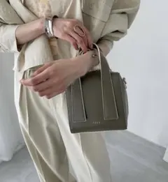mystic loti ボックスボストンBAG カーキのサムネイル