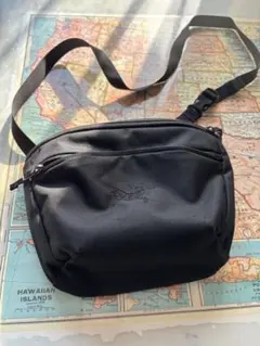 アークテリクス　ショルダーバッグ