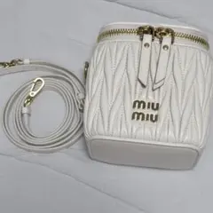 2026年最新】MIU MIU カラー：ホワイト系 レディース ショルダーバッグ