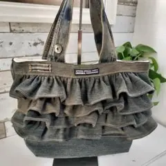フリルがかわいい♡デニムリメイクバッグ　　✾大きめサイズ✾