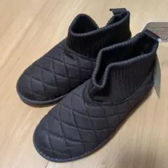 最終値下げ新品男女兼用ブーツ22