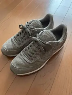 Reebok グレー スエード ランニングシューズ