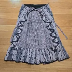 ANNA SUI❤膝下 フレア スカートのサムネイル