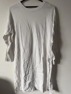 SIMPLICITÉ ホワイト ロングTシャツのサムネイル