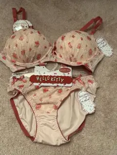 HELLO KITTY ノンワイヤーブラ ショーツセット Lサイズのサムネイル