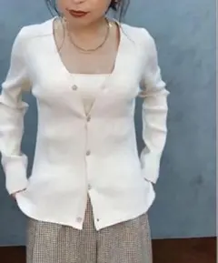 credona アイボリーニットカーディガン