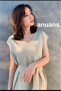 アニュアンス　Vネックニットワンピース　グリーン