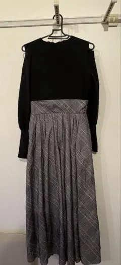 セルフォード　ブラックニットチェック柄ドッキングロングワンピース