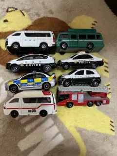 トミカ　タカラトミー　ミニカー　パトカー　救急車　消防車　緊急車両　まとめ売り
