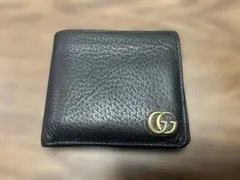 美品 グッチ シマレザー ドリアン 二つ折り財布 ブラック 金具 P55