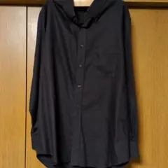 ユニクロ 黒 ボタンダウン 長袖シャツ