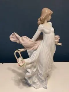 ＊王道リヤドロ＊風になびく少女【春の輝き】＊箱なし 王道リヤドロ＊風になびく少女【春の輝き】＊箱なし 春の輝き